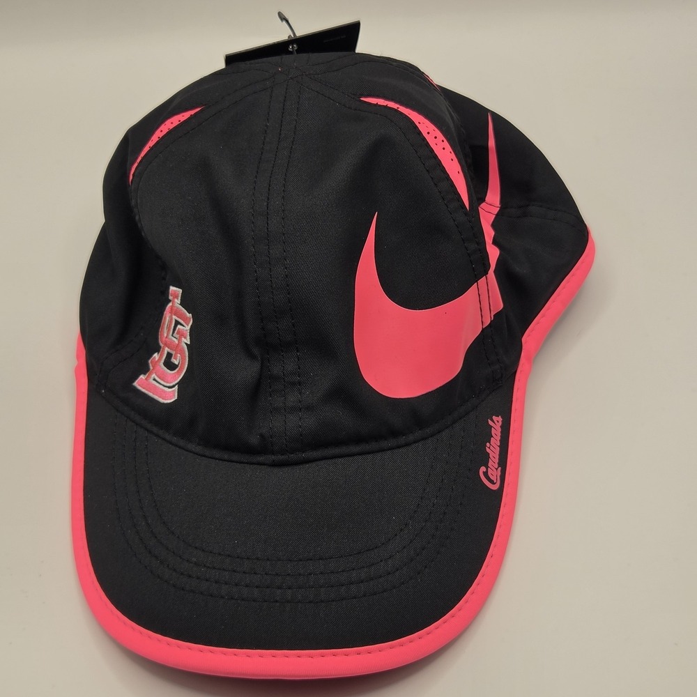Nike St. Louis Cardinals Dri-FIT Featherlight Hat Black Pink MLB Adjustable